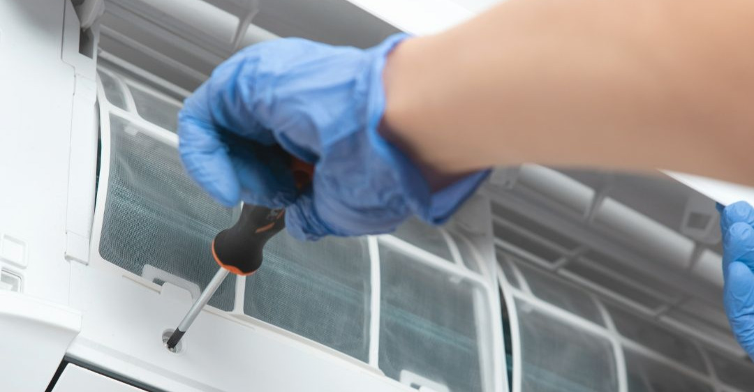 máy lạnh bao lâu vệ sinh 1 lần