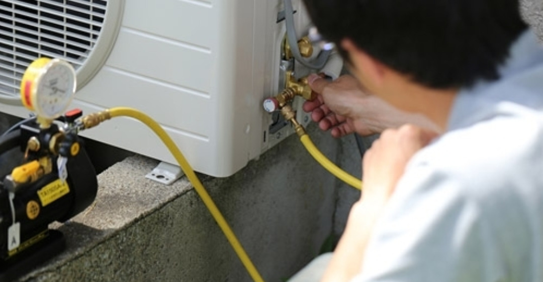 Nguyên nhân máy lạnh Daikin chớp đèn xanh